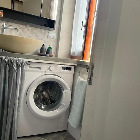 Daire Aurora House *